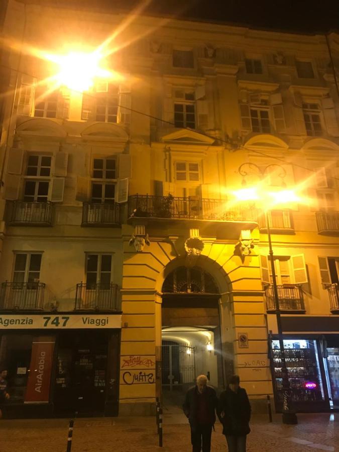 Turin Center Quadrilatero Apartment Bagian luar foto